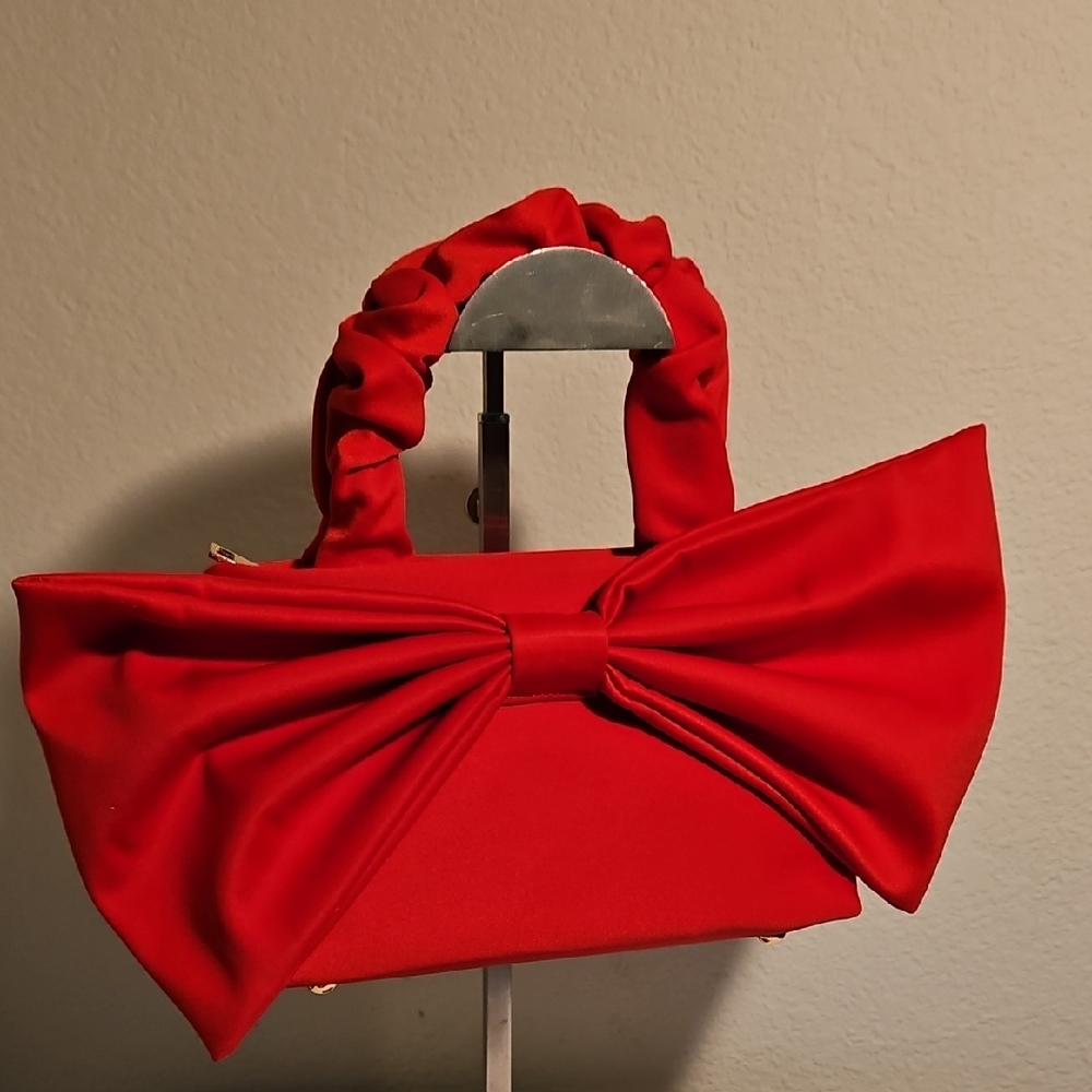 Elegant Hello 3 AM Red Bow Handbag